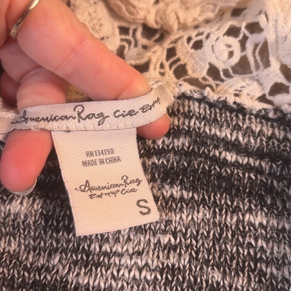 Women's Multicolor Patterned Hoodie Top 1463 - Picture 3 of 4